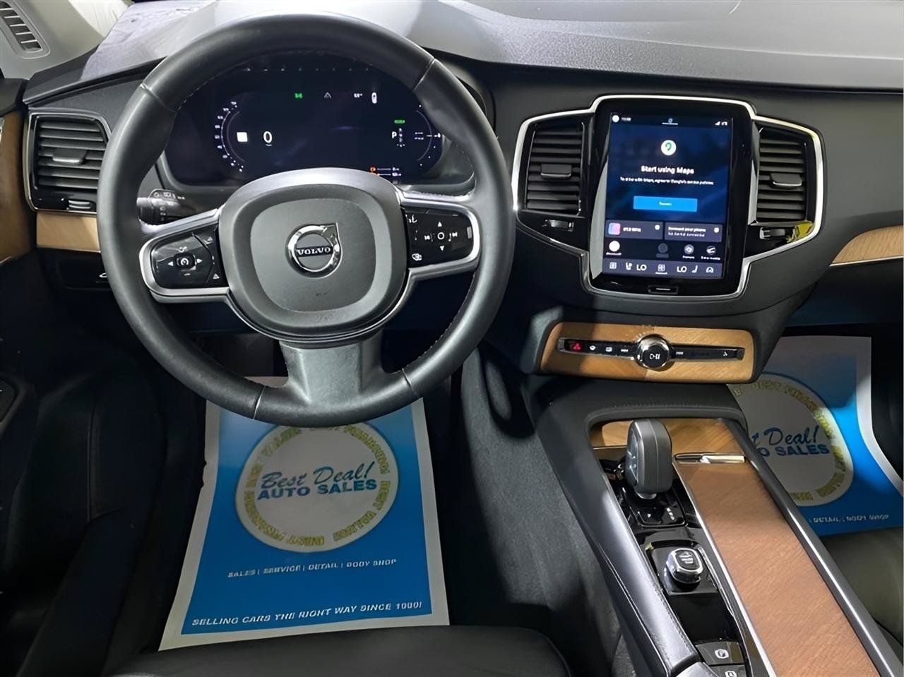 Used 2024 Volvo XC90 T8 Plus AWD/4WD image 17
