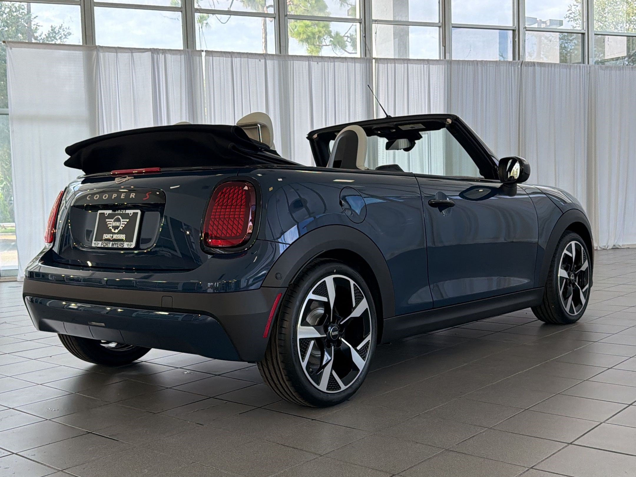New 2026 MINI Cooper S FWD image 9