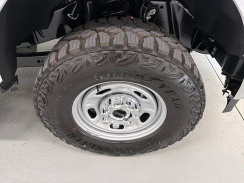 New 2026 Ford F250 4x4 Crew Cab Super Duty image 5