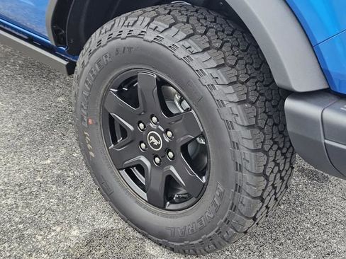 New 2025 Ford Bronco Big Bend w/ Black Diamond Package AWD/4WD image 13