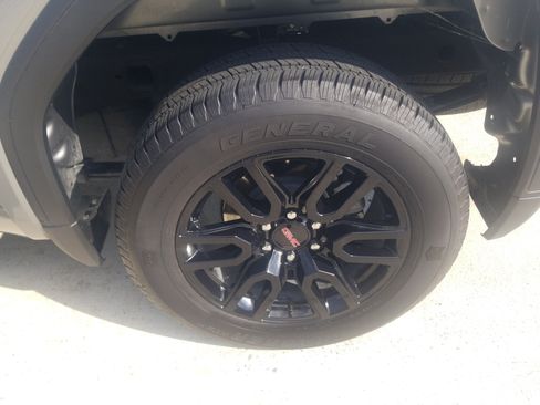 Used 2025 GMC Sierra 1500 Elevation RWD image 24