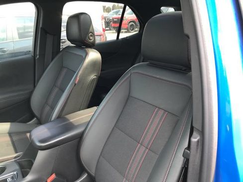 Used 2024 Chevrolet Equinox RS w/ LPO, Floor Liner Package FWD image 4