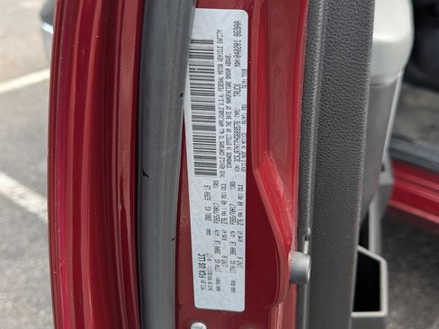 Used 2017 RAM 1500 Tradesman w/ Power & Remote Entry Group image 31