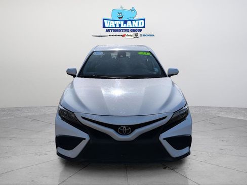 Used 2023 Toyota Camry SE image 8