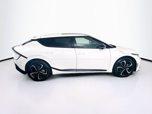 Used 2024 Kia EV6 GT-Line AWD/4WD image 10