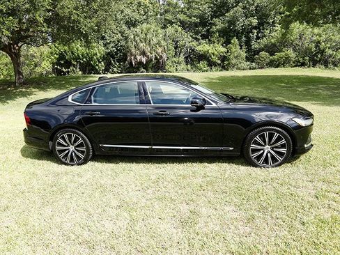 Used 2024 Volvo S90 B6 Plus AWD/4WD image 4