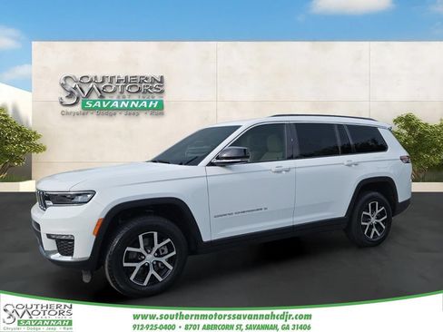 Used 2025 Jeep Grand Cherokee L Limited AWD/4WD image 1