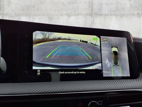 New 2025 Nissan Kicks SR image 18