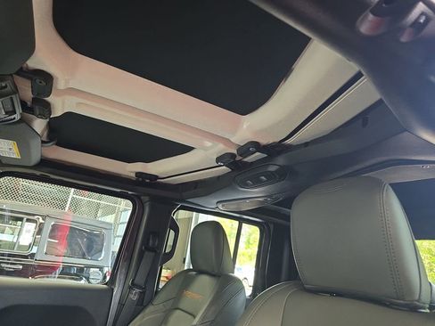 New 2026 Jeep Gladiator Mojave image 30