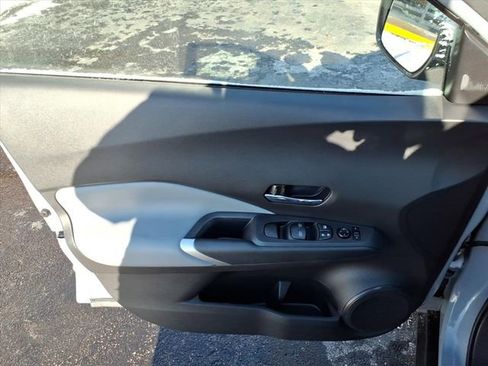 Certified 2024 Nissan Kicks SR w/ SR Premium Package image 19