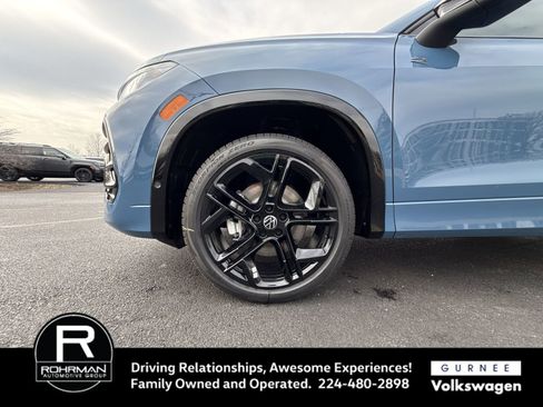 New 2026 Volkswagen Tiguan SE R-Line image 11