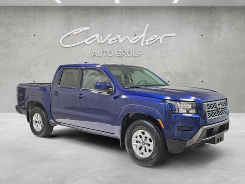 Used 2022 Nissan Frontier SV w/ Technology Package image 2