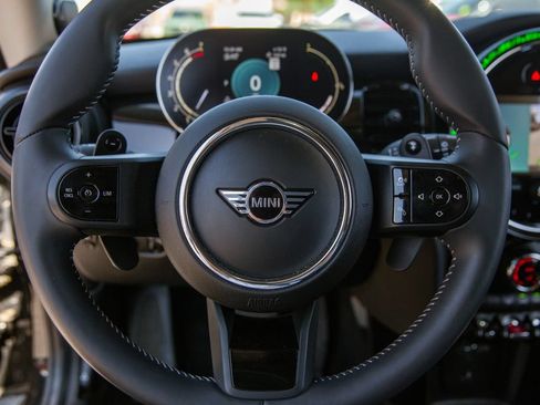 Used 2024 MINI Cooper S FWD image 16