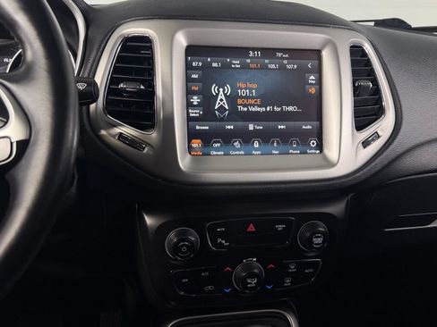 Used 2019 Jeep Compass High Altitude FWD image 18