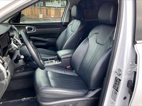 Used 2022 Kia Sorento SX image 28