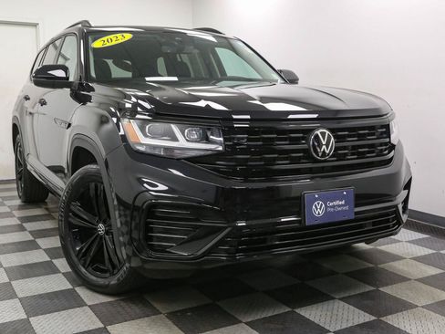 Certified 2023 Volkswagen Atlas SEL R-Line AWD/4WD image 3
