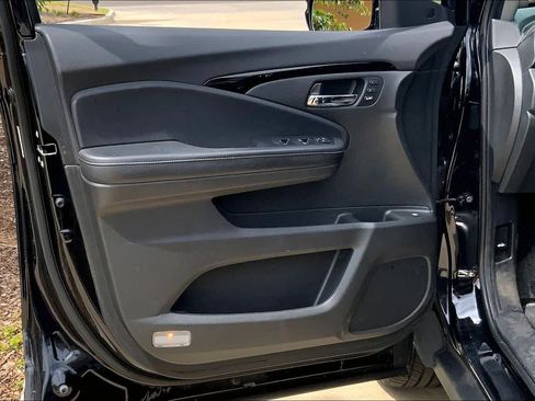Used 2020 Honda Ridgeline RTL-E image 22