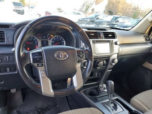 Used 2015 Toyota 4Runner SR5 image 14