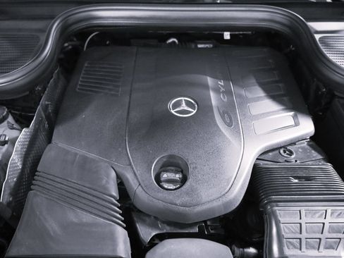 Used 2024 Mercedes-Benz GLS 450 4MATIC image 80