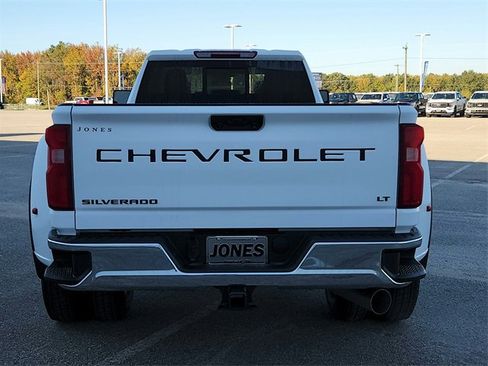 New 2026 Chevrolet Silverado 3500 LT w/ Leather Package image 6