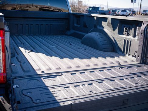 Used 2025 Ford F450 Lariat image 9