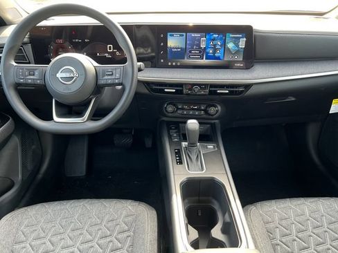 New 2026 Nissan Kicks SV w/ SV Premium Package FWD image 2