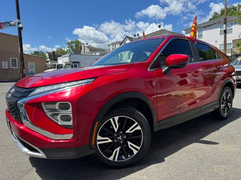 Used 2024 Mitsubishi Eclipse Cross SE AWD/4WD image 2