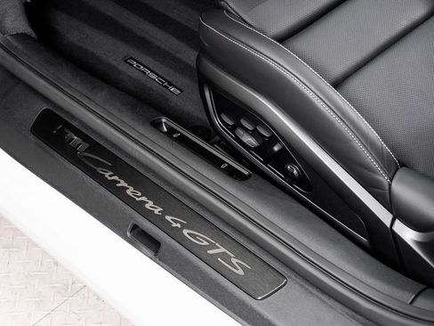 Used 2025 Porsche 911 Carrera 4 GTS image 11