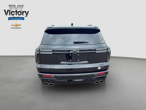 Used 2024 Chevrolet Traverse RS AWD/4WD image 6