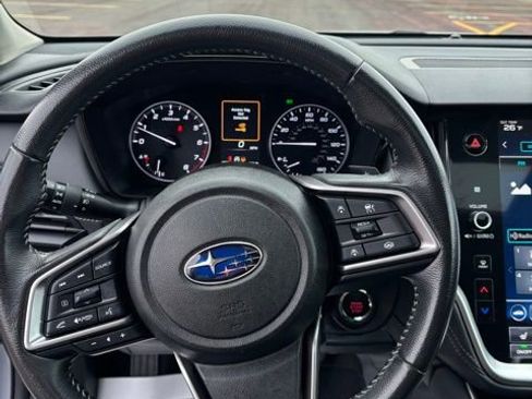 Used 2024 Subaru Outback Premium image 7