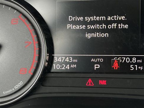 Used 2022 Audi SQ5 Premium image 13