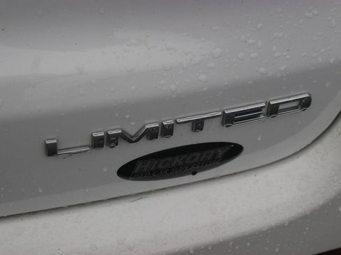 Used 2023 Jeep Compass Limited AWD/4WD image 10