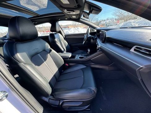 Used 2024 Kia K5 GT-Line image 11