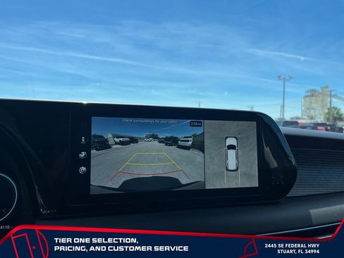 Used 2024 Hyundai Palisade Limited AWD/4WD image 33