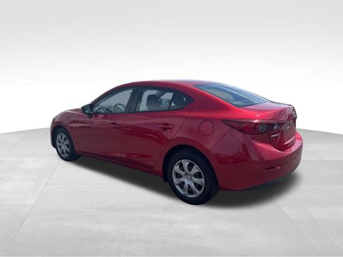 Used 2015 MAZDA MAZDA3 i SV FWD image 3