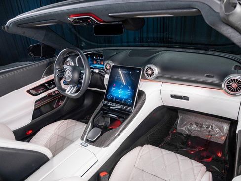 Certified 2023 Mercedes-Benz SL 63 AMG 4MATIC image 17