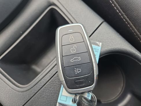 Used 2019 Nissan Sentra SV FWD image 31