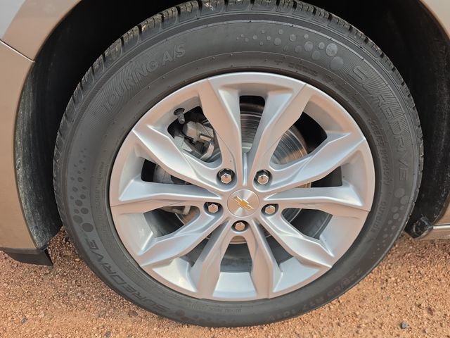 Used 2025 Chevrolet Malibu LT FWD image 12