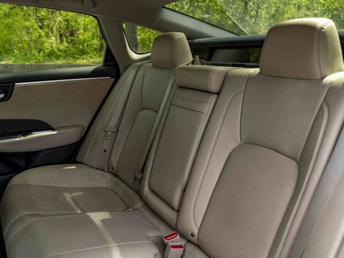 Used 2018 Honda Clarity Touring image 18