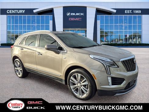 Used 2023 Cadillac XT5 Premium Luxury w/ Technology Package FWD image 1