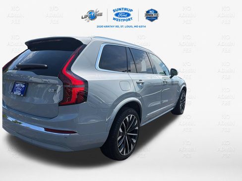 Used 2025 Volvo XC90 B5 Plus AWD/4WD image 6