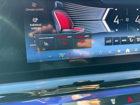 Certified 2025 BMW i5 xDrive40 w/ M Sport Package image 24