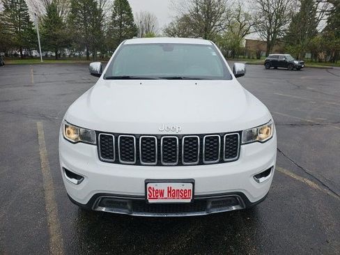 Used 2018 Jeep Grand Cherokee Limited w/ Trailer Tow Group IV image 9