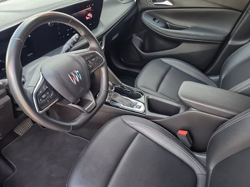 Used 2024 Buick Encore GX Sport Touring AWD/4WD image 6
