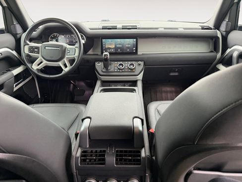 Used 2022 Land Rover Defender 110 S image 10