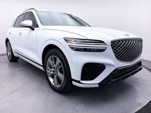 Used 2022 Genesis GV70 3.5T Sport AWD/4WD image 9