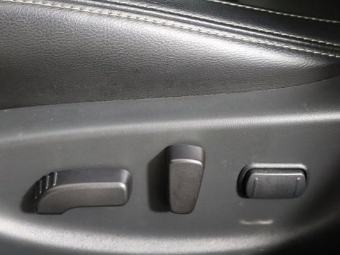 Used 2023 Nissan Maxima SV w/ Floor Mat Group FWD image 23