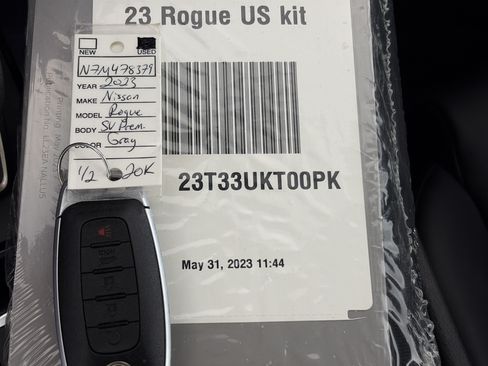 Certified 2023 Nissan Rogue SV w/ SV Premium B Package AWD/4WD image 35
