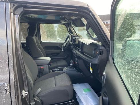 New 2026 Jeep Gladiator Mojave w/ Safety Group AWD/4WD image 27
