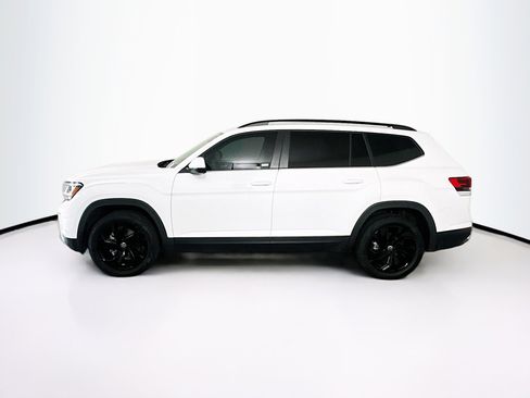 Used 2023 Volkswagen Atlas SE w/ Black Wheel Package FWD image 4